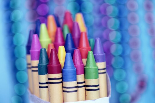 Top 10 creioane colorate